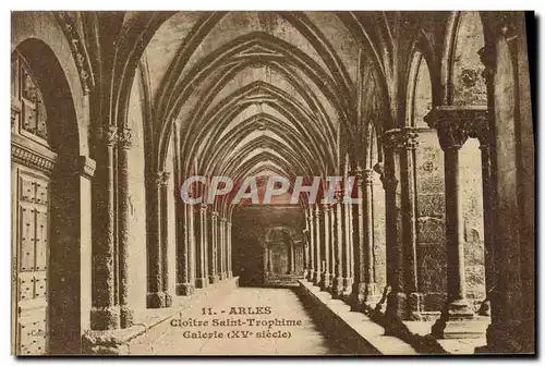 Cartes postales Arles Cloitre saint trophime galerie