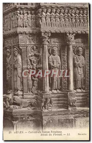 Cartes postales Arles Cathedrale Sainte Trophime Detail du portail