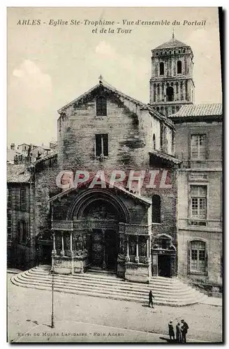 Cartes postales Arles Eglise Ste Trophime Vue D&#39ensemble du Portail et de la tour