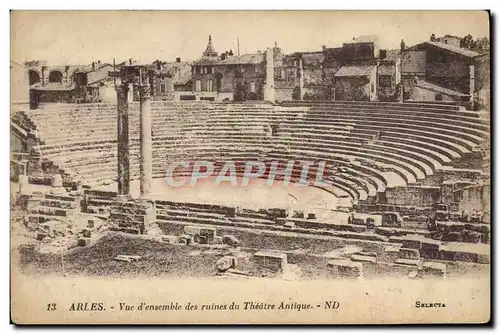 Cartes postales Arles Vue d&#39ensemble des Ruines du Theatre Antique