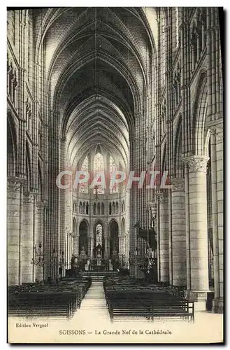 Ansichtskarte AK Soissons La Grande Nef de la Cathedrale