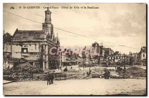 Ansichtskarte AK St Quentin Grand Place Hotel de Ville et la Basilique Militaria