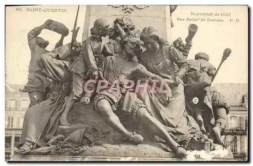 Ansichtskarte AK Saint Quentin Monument de Bas Relief de Derriere