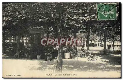 Cartes postales Vichy Un coin de l&#39Ancien Parc