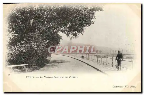 Cartes postales Vichy Le Nouveau Parc Vue sur l&#39Allier