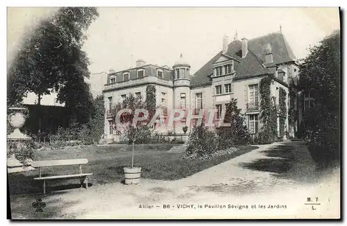 Cartes postales Vichy Le Pavillon Sevigne et les Jardins