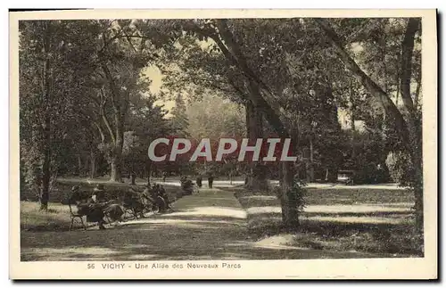 Cartes postales Vichy Une Allee des Nouveaux Parcs