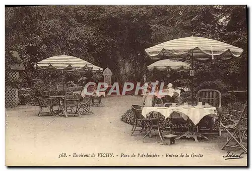 Ansichtskarte AK Environs de Vichy Parc De l&#39Ardoisiere Entree de la grotte