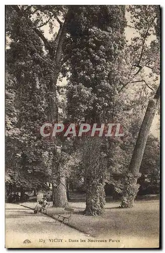Cartes postales Vichy Dans Les Nouveaux Parcs