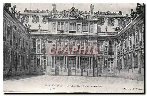 Cartes postales Versailles Le Chateau Cour de Marbre