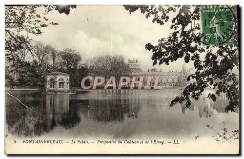 Ansichtskarte AK Fontainebleau Le Palais Perspective Du Chateau Et de l&#39etang