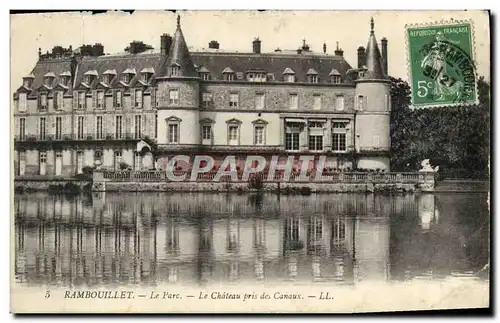 Ansichtskarte AK Rambouillet Le Parc Le Chaetau Pris Des Canaux