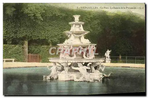 Cartes postales Versailles Le Parc Le Bassin de la Pyramide