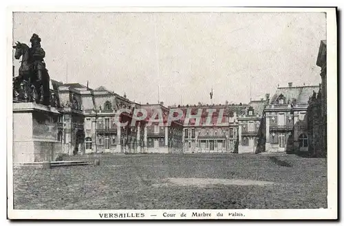 Ansichtskarte AK Versailles Cour De Marbre Du palais