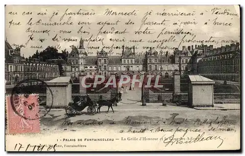 Cartes postales Palais De Fontainebleau La Grille D&#39Honneur Et La Cour Des Adieux