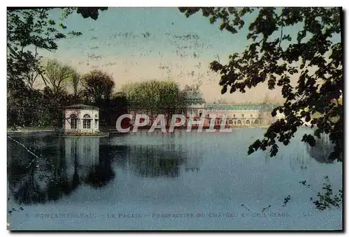 Ansichtskarte AK Palais de Fontainebleau Perspective du chateau et de l&#39etang