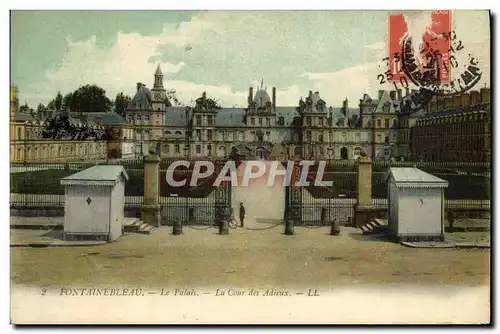 Ansichtskarte AK Fontainebleau Le Palais La Cour Des Adieux