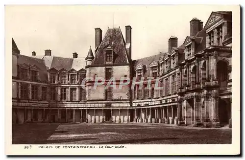 Cartes postales Palais De Fontainebleau La Cour Ovale