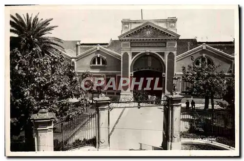 Cartes postales moderne Thuir Entree des Ets Byrrh Violet Freres