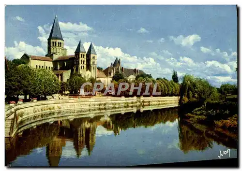 Cartes postales moderne Couleurs Et Lumiere De France Paray Le Monial La Basilique Du Sacre Coeur