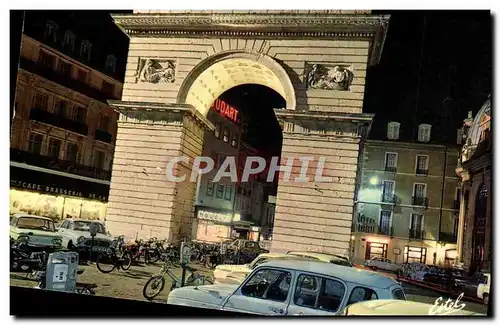 Cartes postales moderne Au Pays Des Grqandes Crus Dijon Place Darcy Porte Guillaume