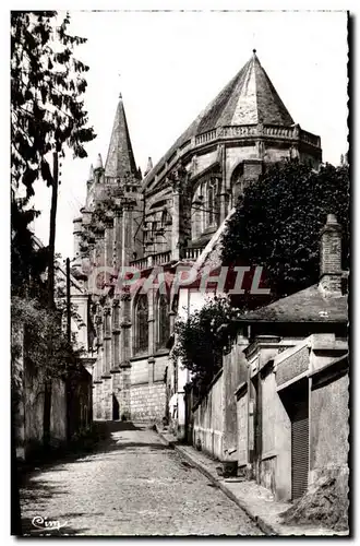 Cartes postales moderne Montfort I&#39Amaury Abside De l&#39Eglise Et Vieille Rue