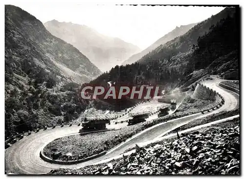 Cartes postales moderne Les Pyrenees Vallee D&#39Aure La Route D&#39Oredon Les Lacets d&#39Edelweiss