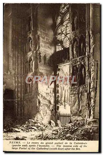 Cartes postales Reims Le Revers Du Grand Portail De La Cathedrale apres l'incendie