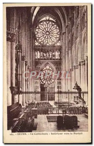 Ansichtskarte AK Reims La Cathedrale Interieur Vers Le Portail