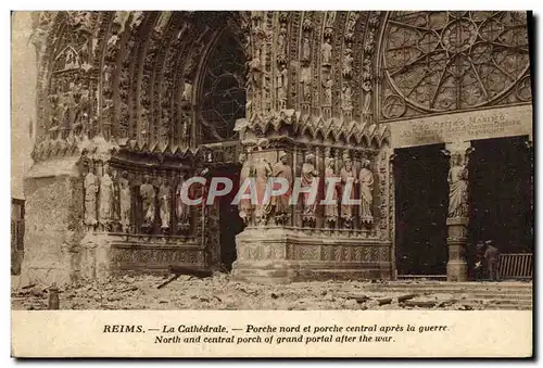 Ansichtskarte AK Reims La Cathedrale Porche Nord et porche central apres la guerre