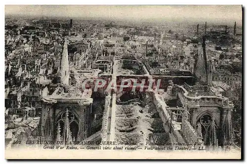 Cartes postales Les Ruines De La Grande Guerre Reims Militaria Vue vers le theatre