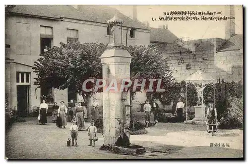 Ansichtskarte AK Bagneux pres Saumur La maison de sante Un coin du jardin TOP