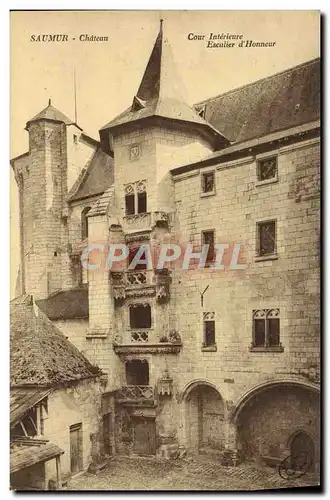 Ansichtskarte AK Saumur Le Chateau Cour interieure Escalier d&#39honneur