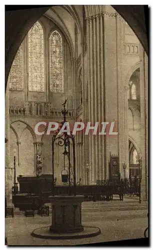 Cartes postales Coutances Interieur de la Cathedrale Le Puits