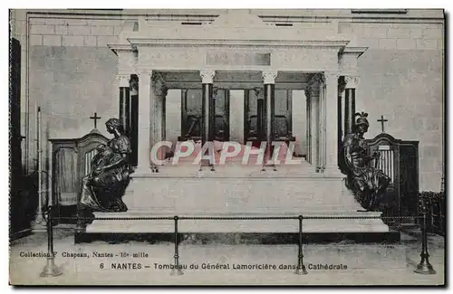 Ansichtskarte AK Nantes Tombeau du General Lamoriciere dans la cathedrale