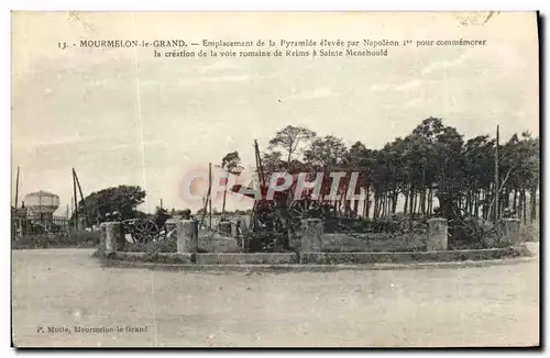 Cartes postales Mourmelon Le Grand Emplacement De La Pyramide Canon Militaria