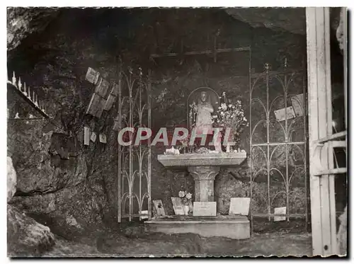 Cartes postales moderne Mervent Pierre Brune Grotte Du Pere De Montfort