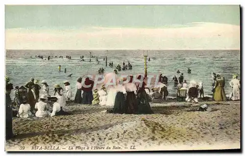 Cartes postales Riva Bella La Plage A l&#39Heure Du Bain