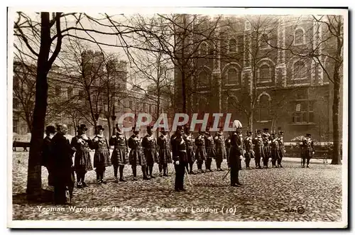 Cartes postales Yeoman Warders of the tower of London Militaria