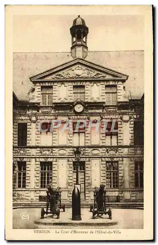 Ansichtskarte AK Verdun La Cour d&#39Honneur De l&#39Hotel De Ville