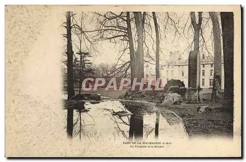 Cartes postales Parc De La Malmaison La fontaine et la Riviere