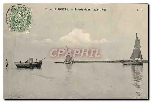 Cartes postales Le Portel Entree Dans l'Avant Port Bateaux