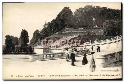 Ansichtskarte AK Saint Cloud Le Parc Vue Sur Le Trocadero