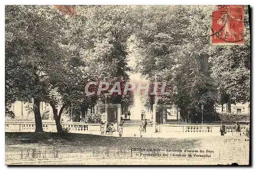 Cartes postales Choisy Le Roi La Grille D'Entree Du Parc et perspective sur l'avenue de Versailles