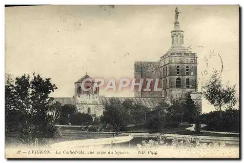 Cartes postales Avignon La cathedrale vue prise du square