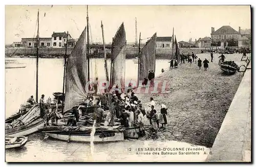 Cartes postales Les Sables D&#39Olonne Arrivee des Bateaux Sardiniers