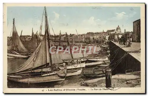 Ansichtskarte AK Les Sables D&#39Olonne Le Port de Peche Bateaux