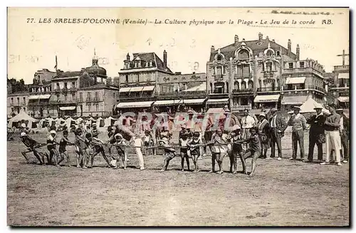 Cartes postales Les Sables D'Olonne La culture physique sur la plage Le jeu de la corde Enfants