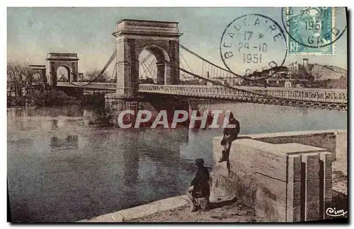 Cartes postales Beaucaire Le Pont Suspendu Enfants