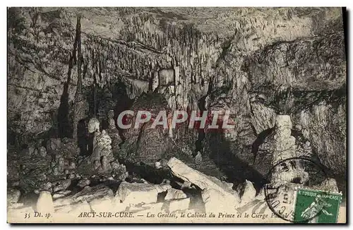 Cartes postales Arcy Sur Cure Les Grottes Le Cabinet Du Prince Et Le Cierge Pascal